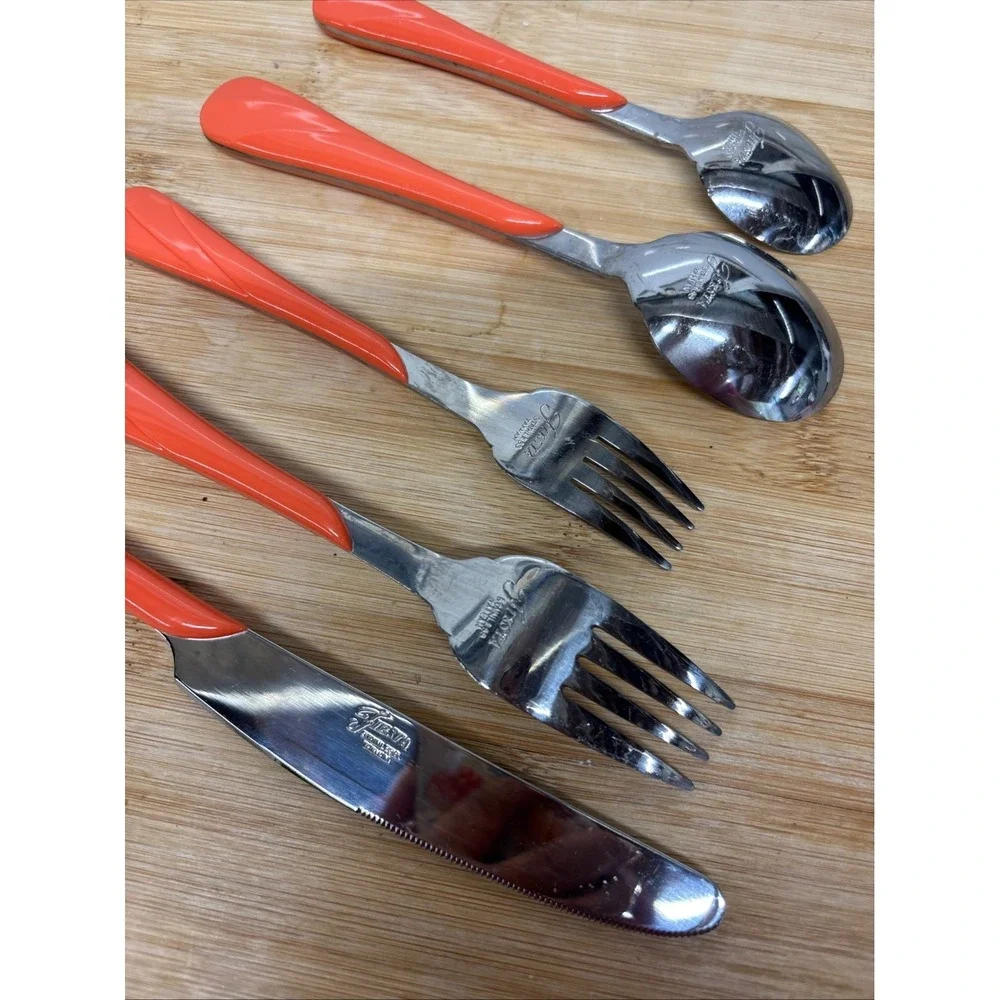 Retired Fiesta Flatware - Swirl Pattern Orange 5-Piece Place Setting Fiestaware